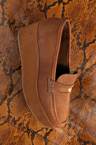 Suki Flatform Loafer In Burnt Umber Suede